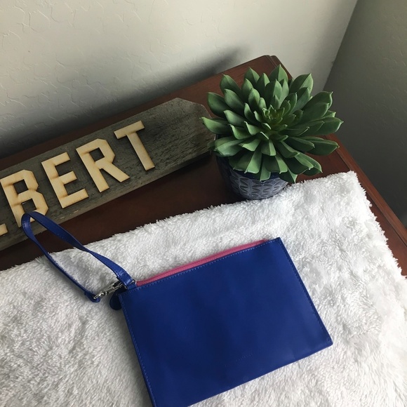 Giani Bernini Wristlet - Picture 2 of 5